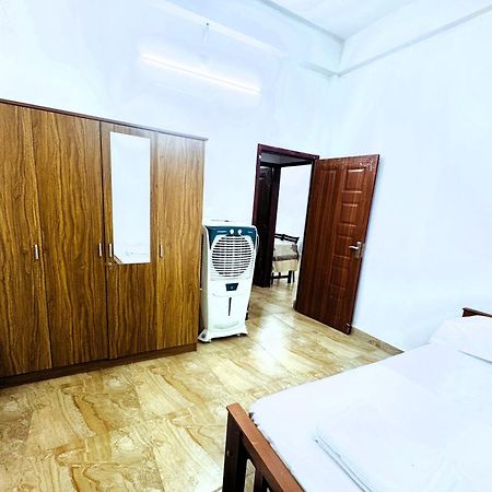 Vcs Apartments Parassinikadavu Parassinikkadavu Exterior foto